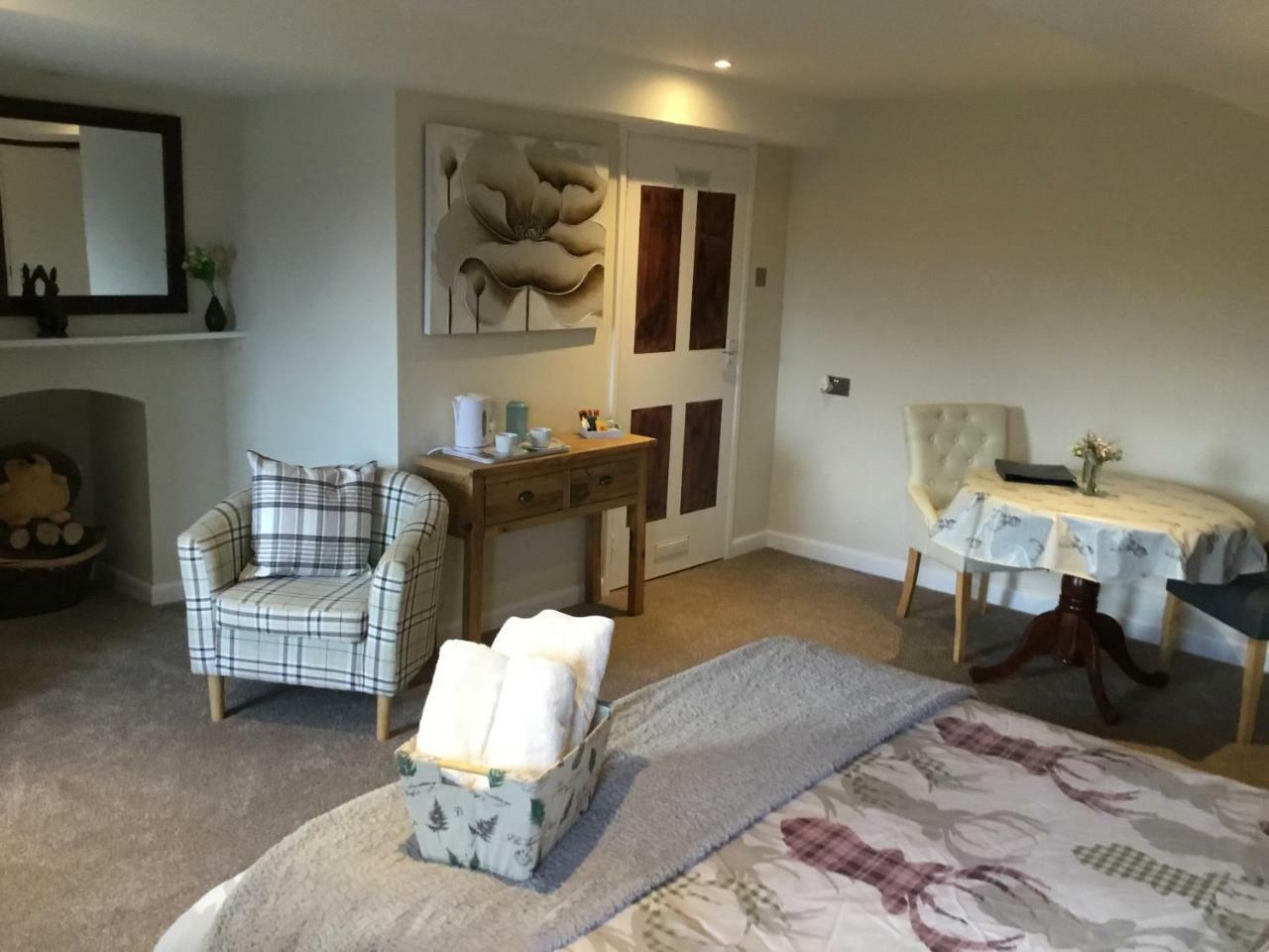 Lodbourne House B&B Gillingham  Bagian luar foto